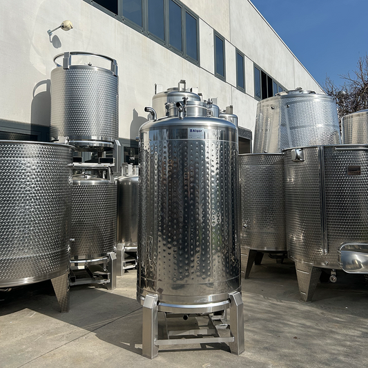 Serbatoi per olio, birra e succhi: cosa cambia nella progettazione tecnica